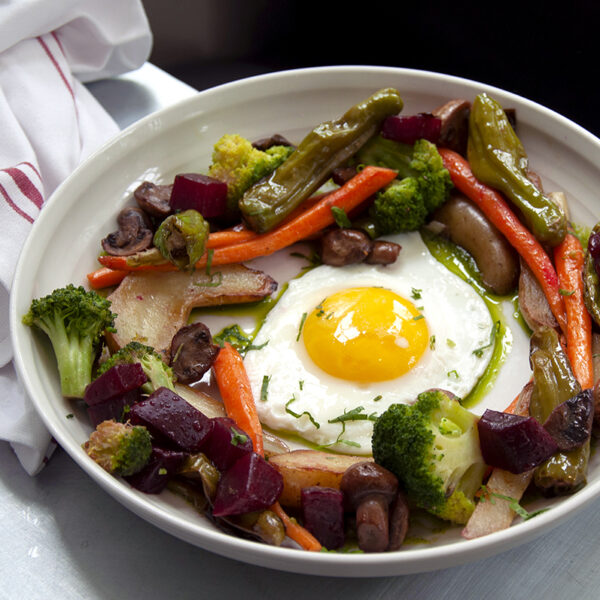 Sunny side up egg with roasted vegetables